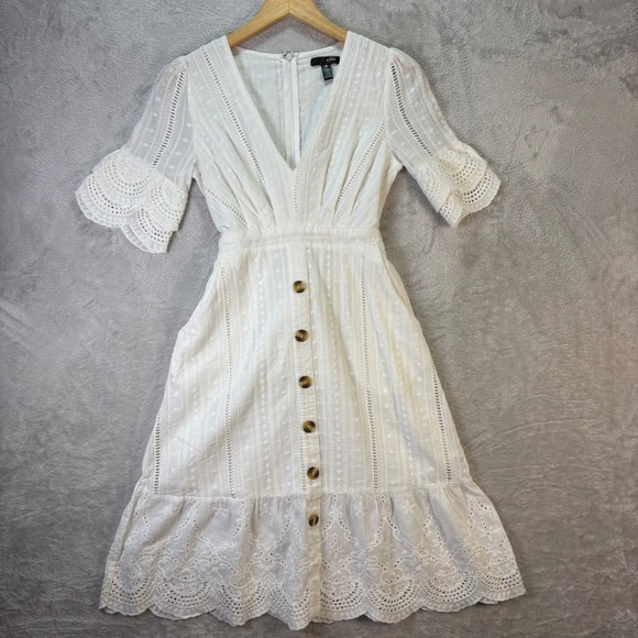 Aqua Women's White‎ Eyelet Midi Dress Ruffle Sleeve Button Front Sz XS - Picture 1 of 13